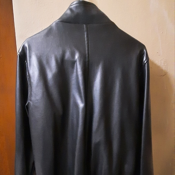 Armani Collezioni Italia men's leather jacket size M - Picture 3 of 10